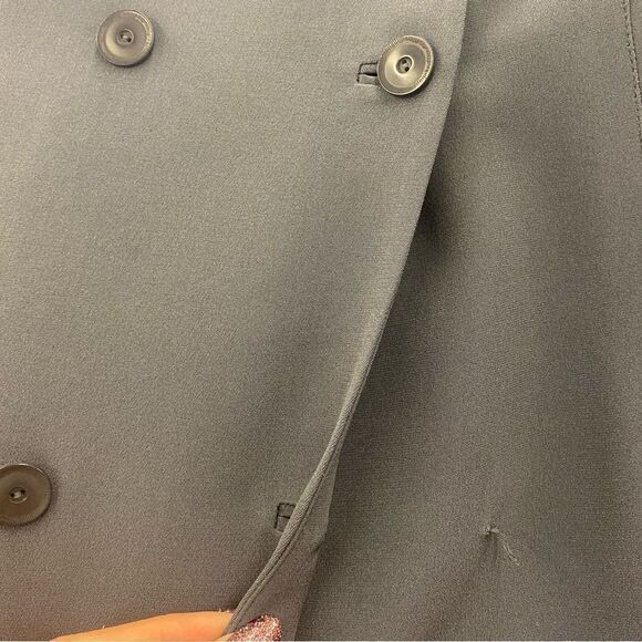 Due Per Due SZ 4  3pc "Silk" Gray Suit - Picture 5 of 7